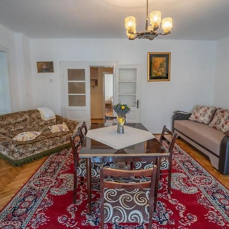 Doi Bujori Apartamento Alba Iulia Exterior foto